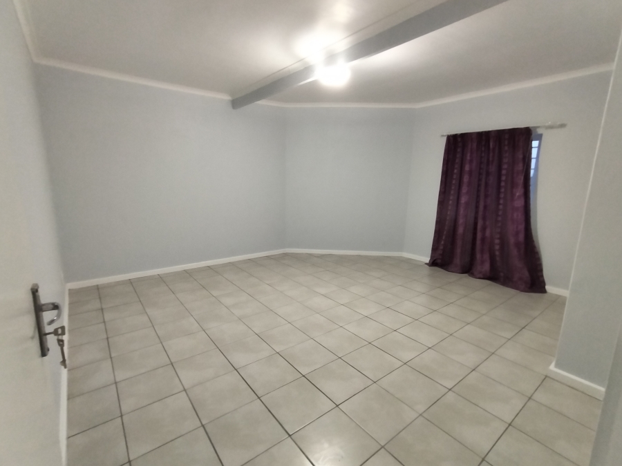 To Let 3 Bedroom Property for Rent in Rustdal Western Cape
